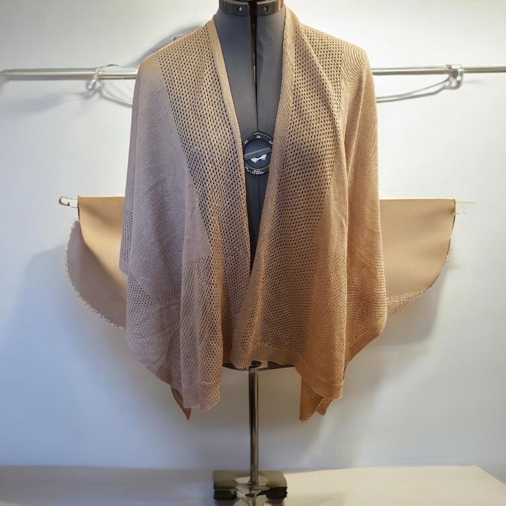 Vince Camuto Cover Up Light Weight Taupe Kimono